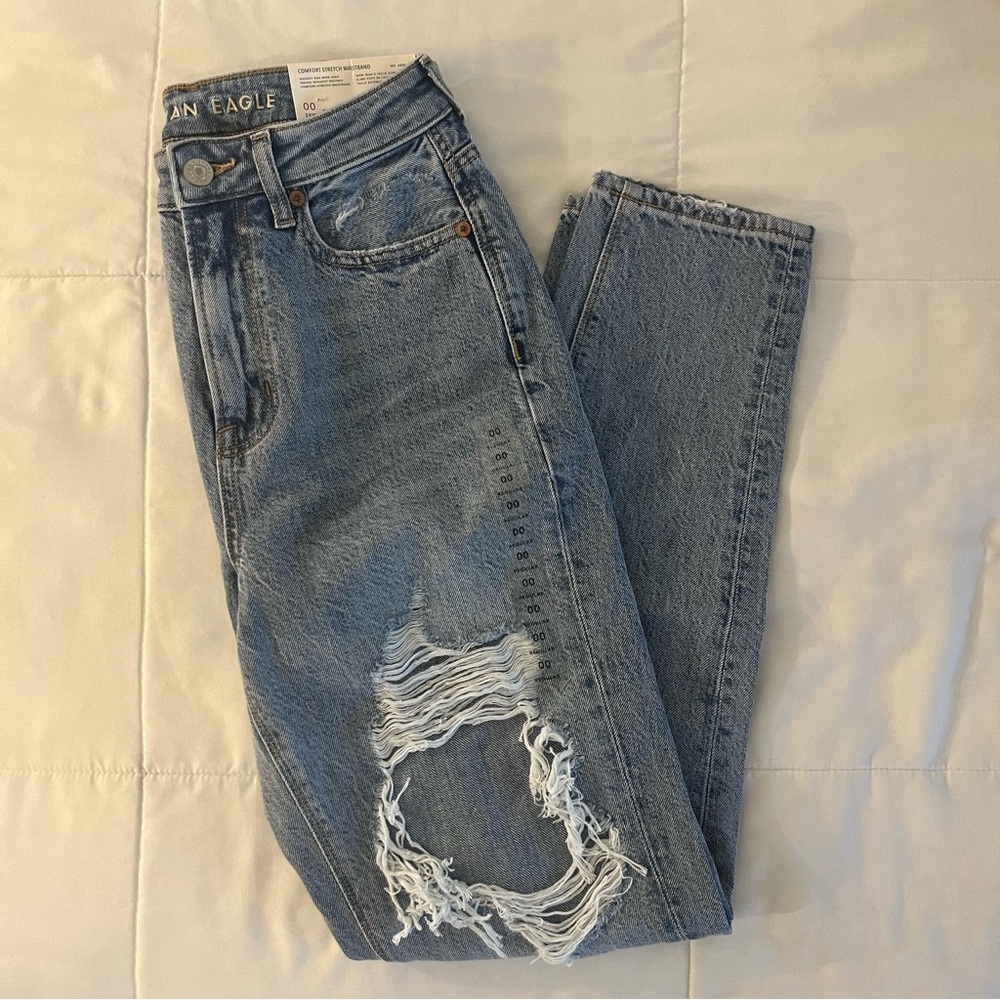 American Eagle Mom Jeans